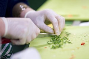 Higiene e Segurança no Trabalho na Restauração Higiene e Segurança no Trabalho na Restauração